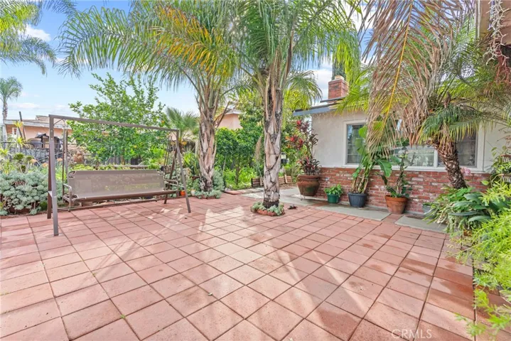  Partial view of front yard