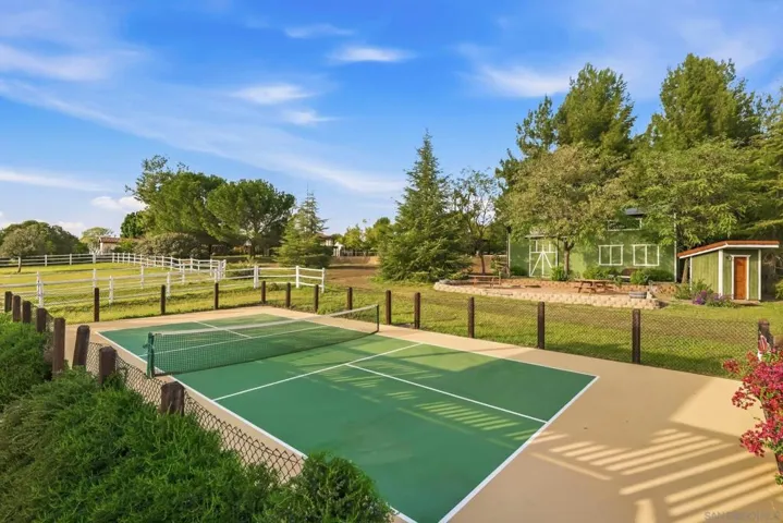 Dual Pickleball Courts