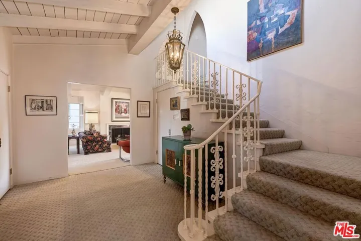 Dramatic Entry Foyer