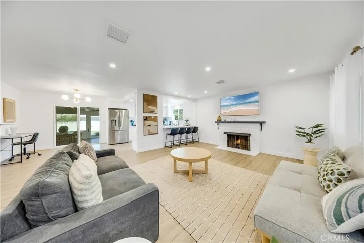 1603 E Chestnut Ave, Orange, California 92867