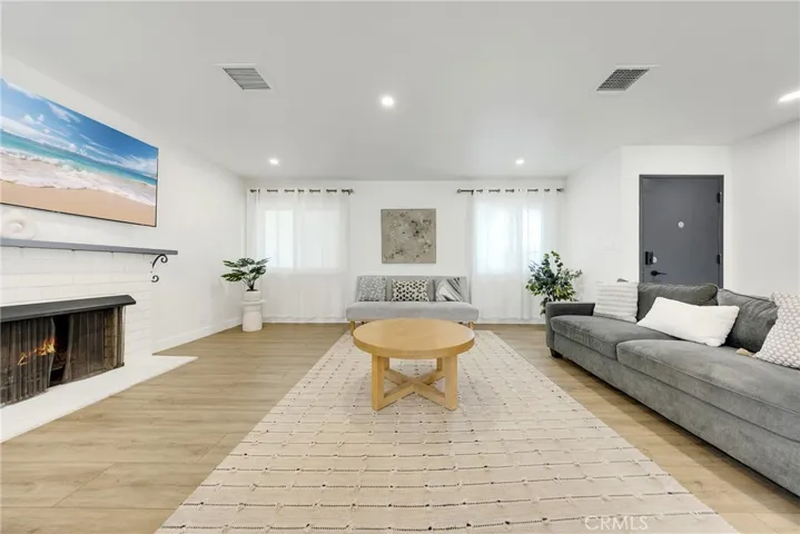 1603 E Chestnut Ave, Orange, California 92867