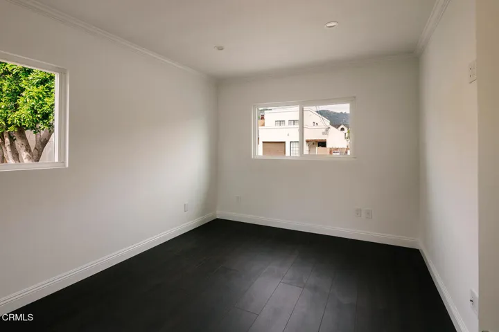 080DAMORE_2506 Weston