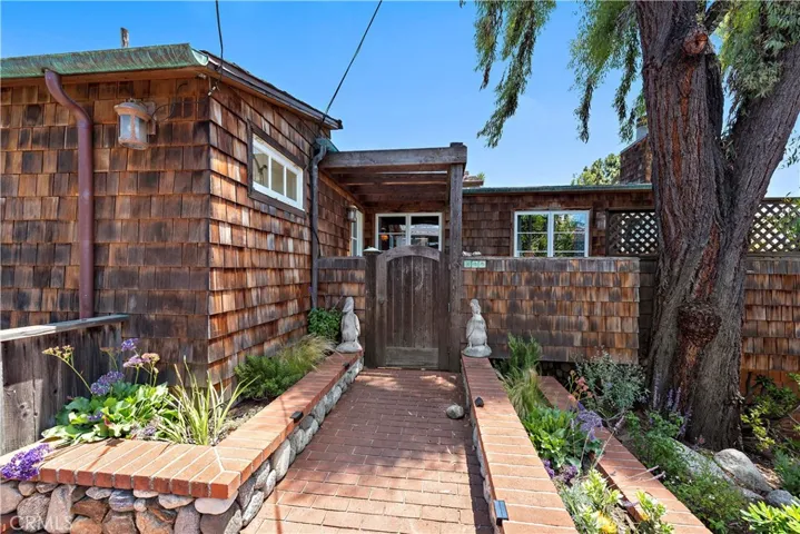 399 Pearl Street, Laguna Beach, California 92651