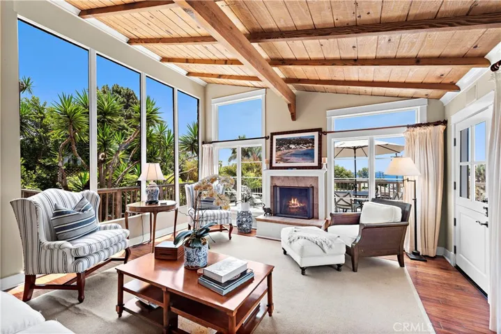 399 Pearl Street, Laguna Beach, California 92651