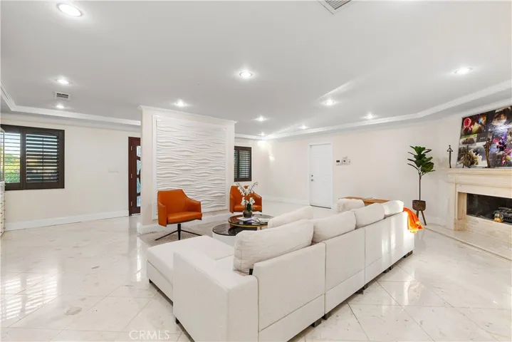Single level home