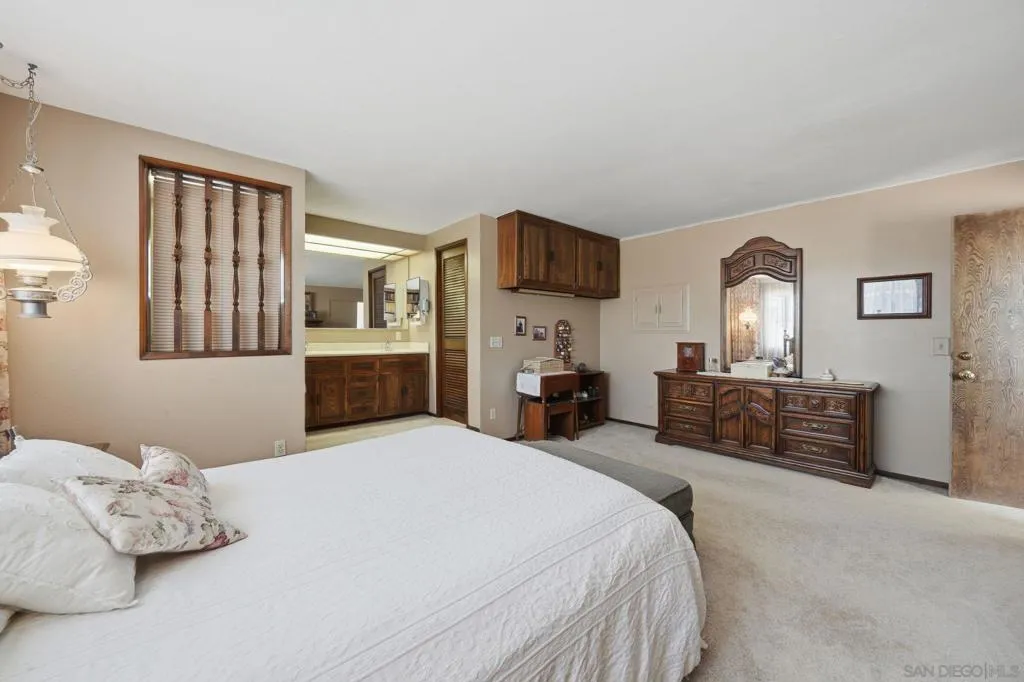 13849 Gorrion Ct, El Cajon, California 92021 home-pic-8