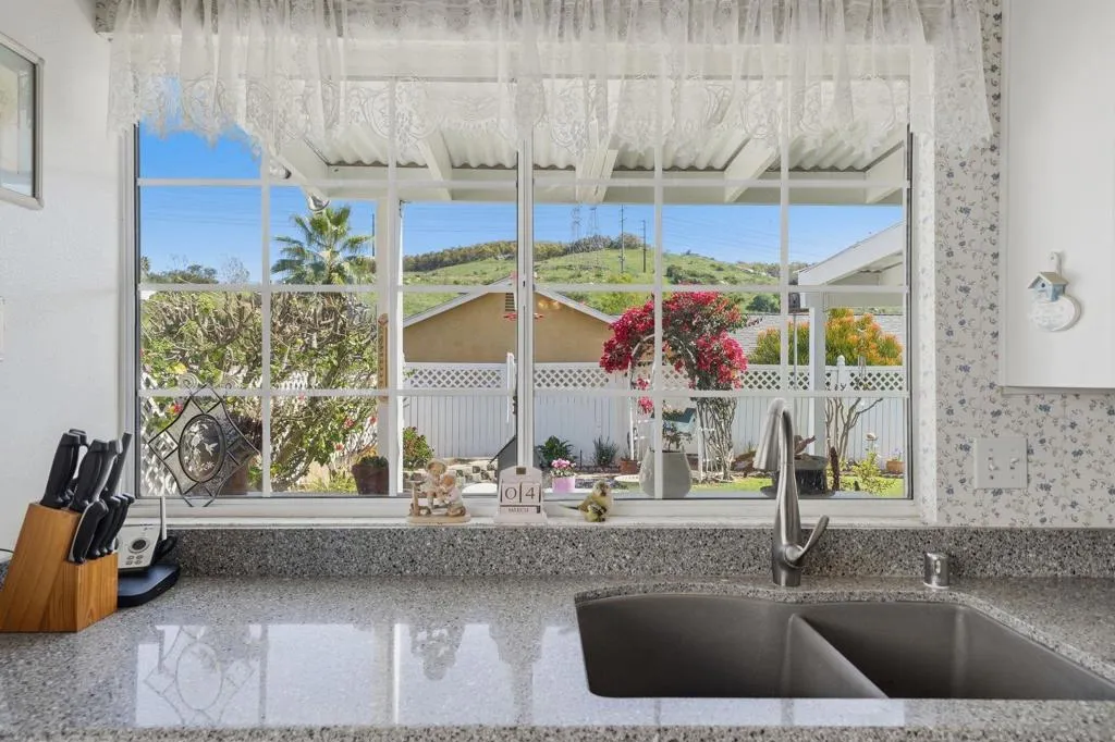 13849 Gorrion Ct, El Cajon, California 92021 home-pic-6