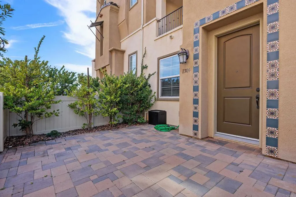 1309 Via Lucero, Oceanside, California 92056 — photo 5