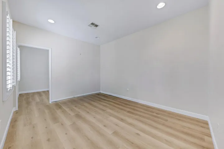 16 OFFICE