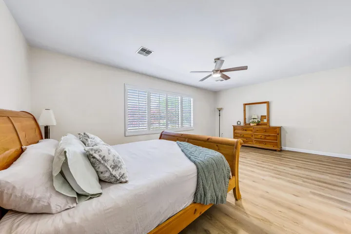 25 PRIMARY BEDROOM