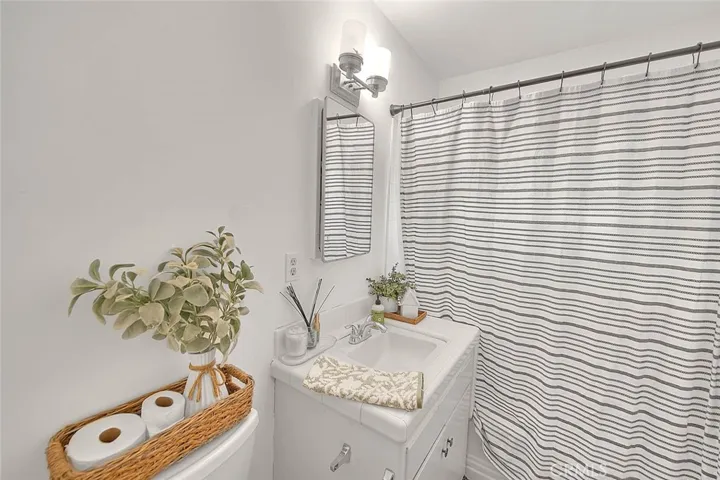 2 bedroom