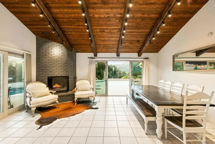 580 582 South Grade, Alpine, California 91901