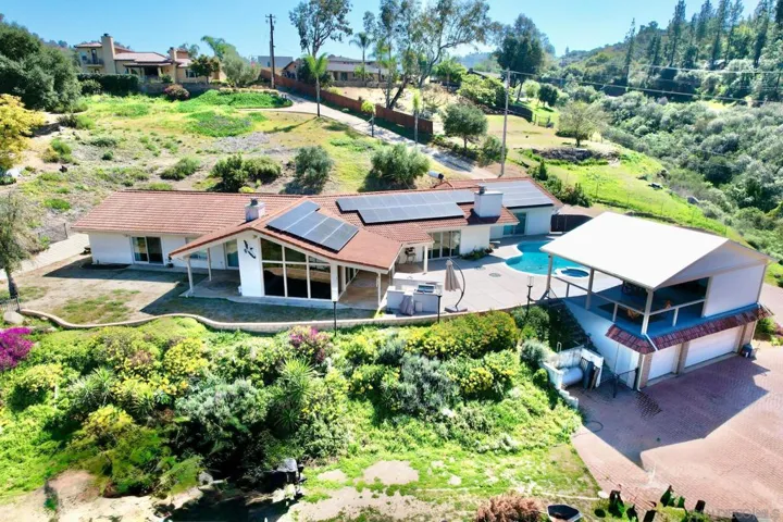 580 582 South Grade, Alpine, California 91901