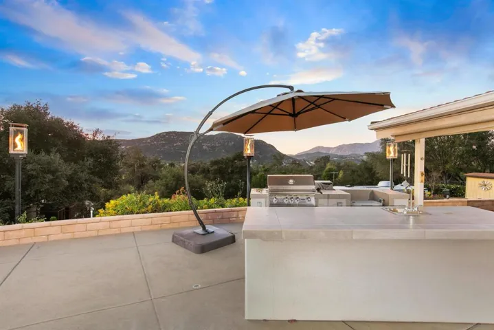 580 582 South Grade, Alpine, California 91901