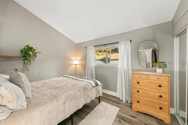 580 582 South Grade, Alpine, California 91901