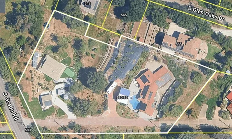 580 582 South Grade, Alpine, California 91901