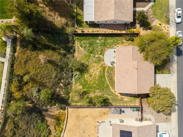 Expansive backyard, ready for your own design