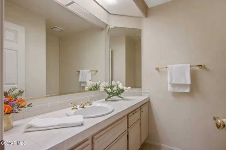 5614 Roundtree Place Westlake-large-006-