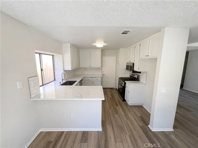 1947 Neptune Drive, Perris, California 92571