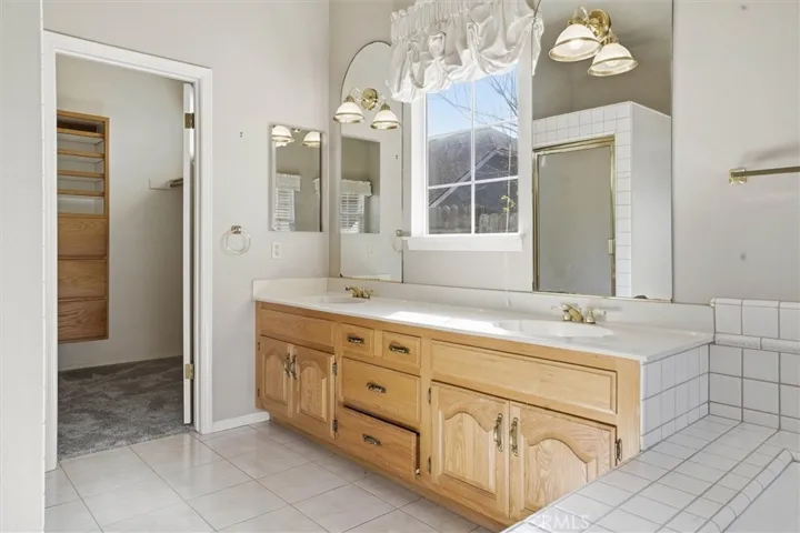 330 Saint Andrews, Santa Maria, California 93455
