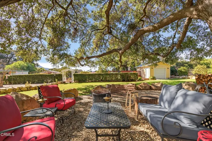 29-web-or-mls-UpmarketMedia-12471Sis-088