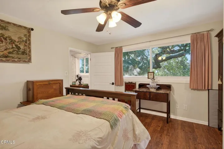 27-web-or-mls-UpmarketMedia-12471Sis-221