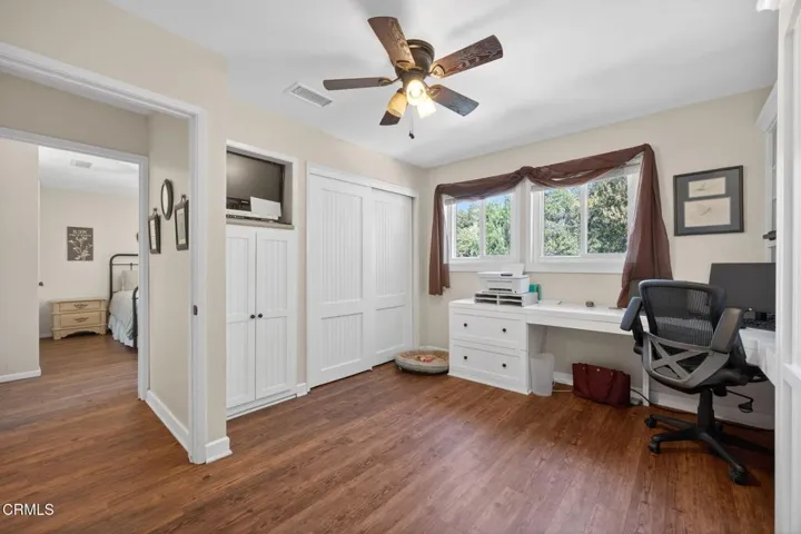22-web-or-mls-UpmarketMedia-12471Sis-178