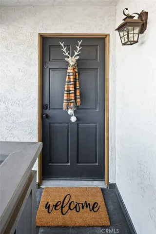 Welcome to El Encanto's
unit C