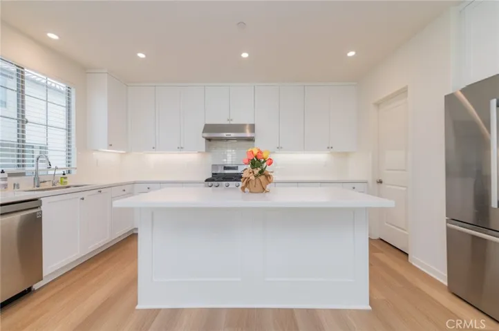 723 Spring Garden, Irvine, California 92618