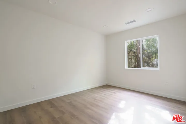 2896 W 14th Street, Los Angeles, California 90006