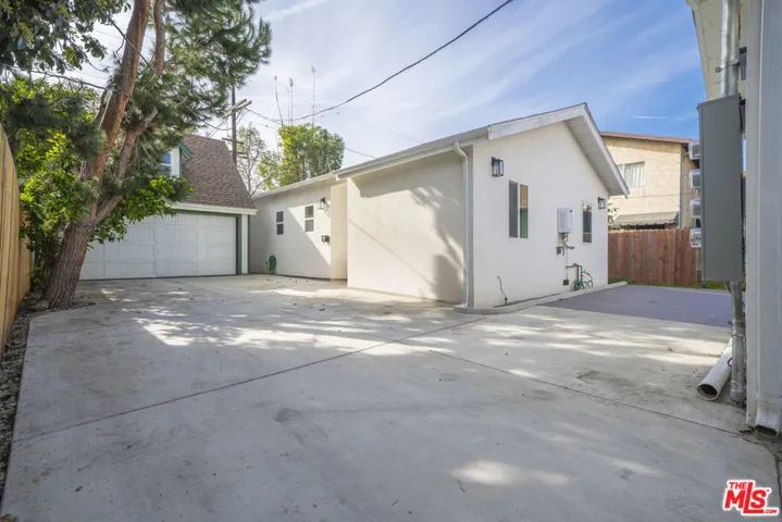 2896 W 14th Street, Los Angeles, California 90006