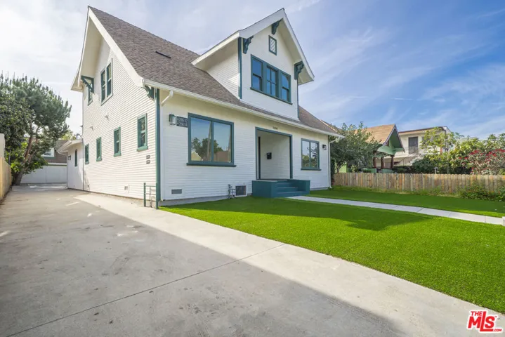 2896 W 14th Street, Los Angeles, California 90006