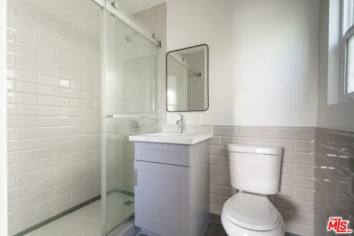 2896 W 14th Street, Los Angeles, California 90006