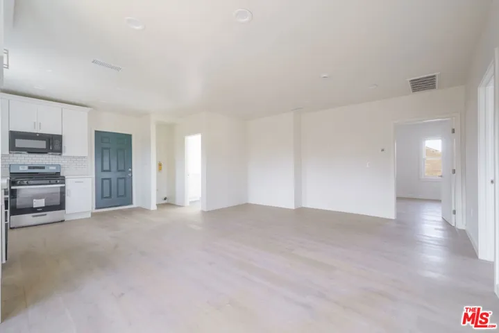 2896 W 14th Street, Los Angeles, California 90006