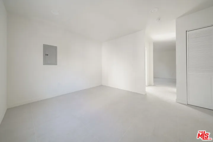 2896 W 14th Street, Los Angeles, California 90006