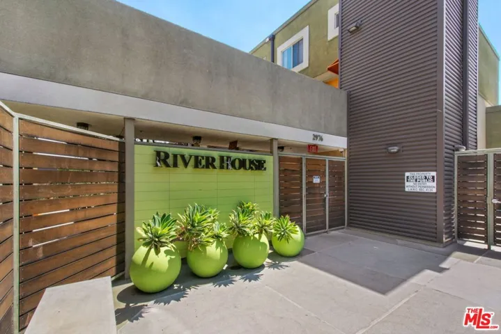 Exterior Photo