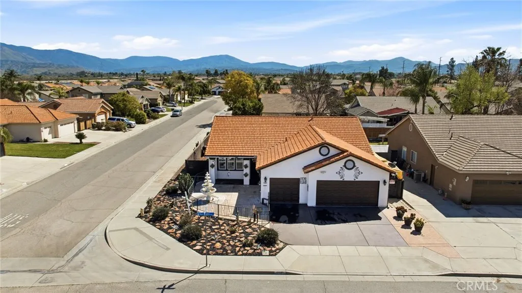 1853 Rue Chablis, San Jacinto, California 92583 home-pic-25
