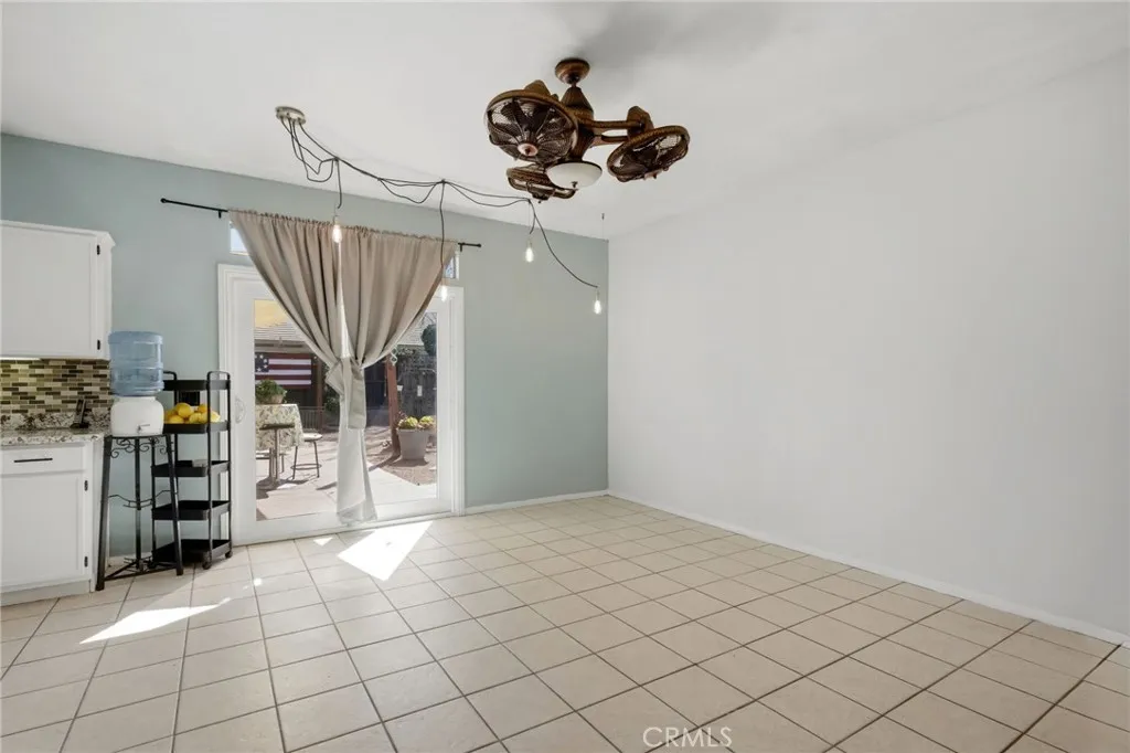1853 Rue Chablis, San Jacinto, California 92583 home-pic-7