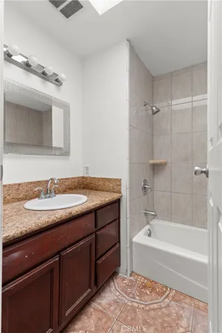 Main Bedroom Bathroom