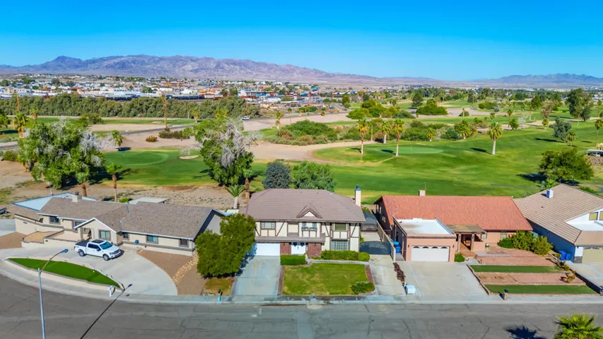 204 Fairway Dr, Needles, CA-75