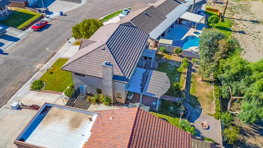 204 Fairway Dr, Needles, CA-84