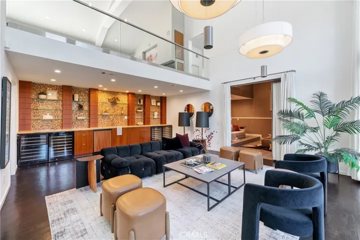 9653 Oak Pass, Beverly Hills, California 90210