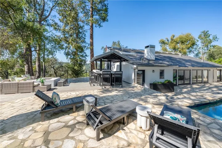 9653 Oak Pass, Beverly Hills, California 90210
