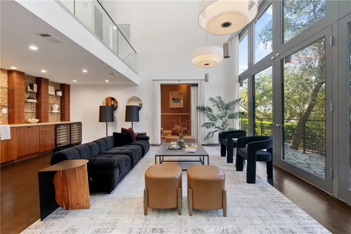 9653 Oak Pass, Beverly Hills, California 90210