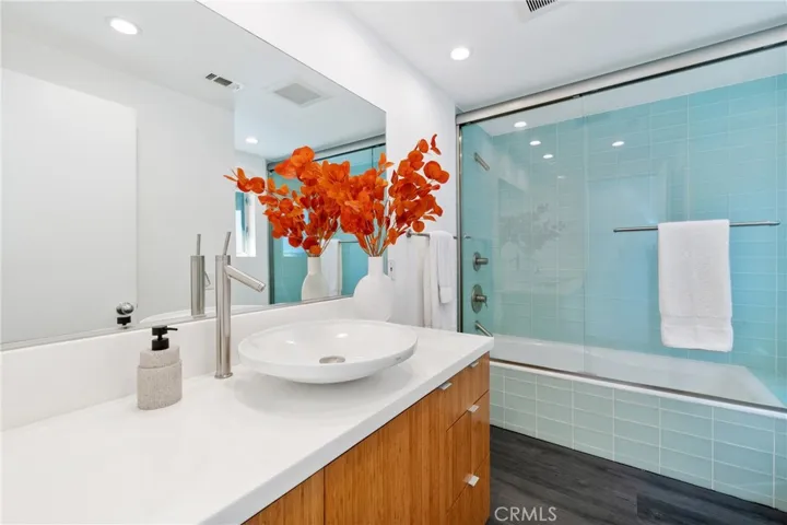 9653 Oak Pass, Beverly Hills, California 90210