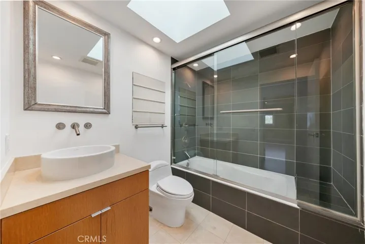 9653 Oak Pass, Beverly Hills, California 90210