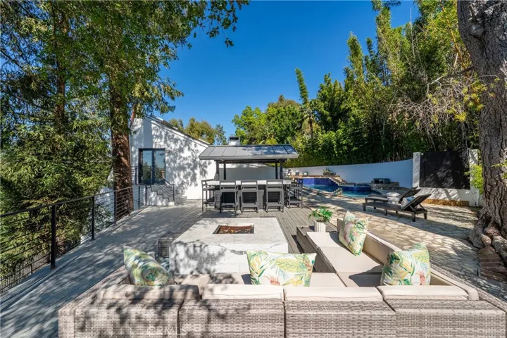 9653 Oak Pass, Beverly Hills, California 90210