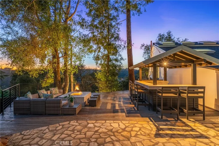 9653 Oak Pass, Beverly Hills, California 90210