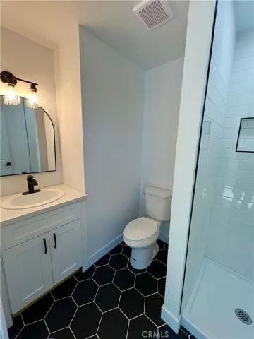 Bedroom Suite bathroom