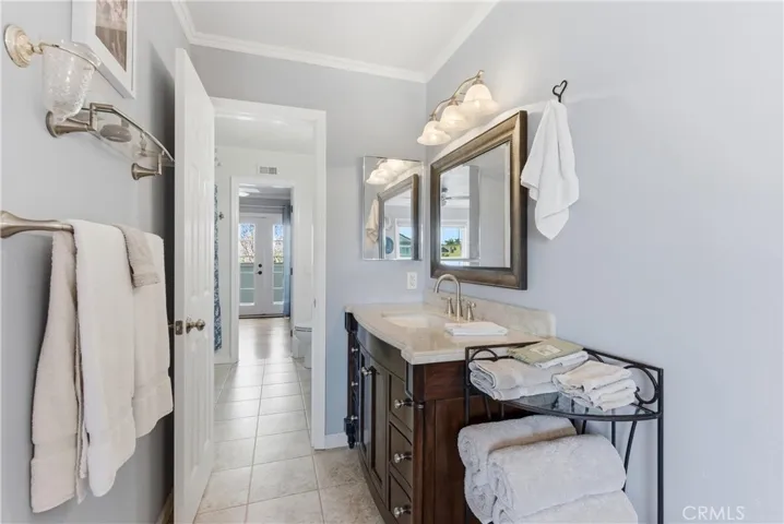 8276 Constantine Drive, Huntington Beach, California 92646